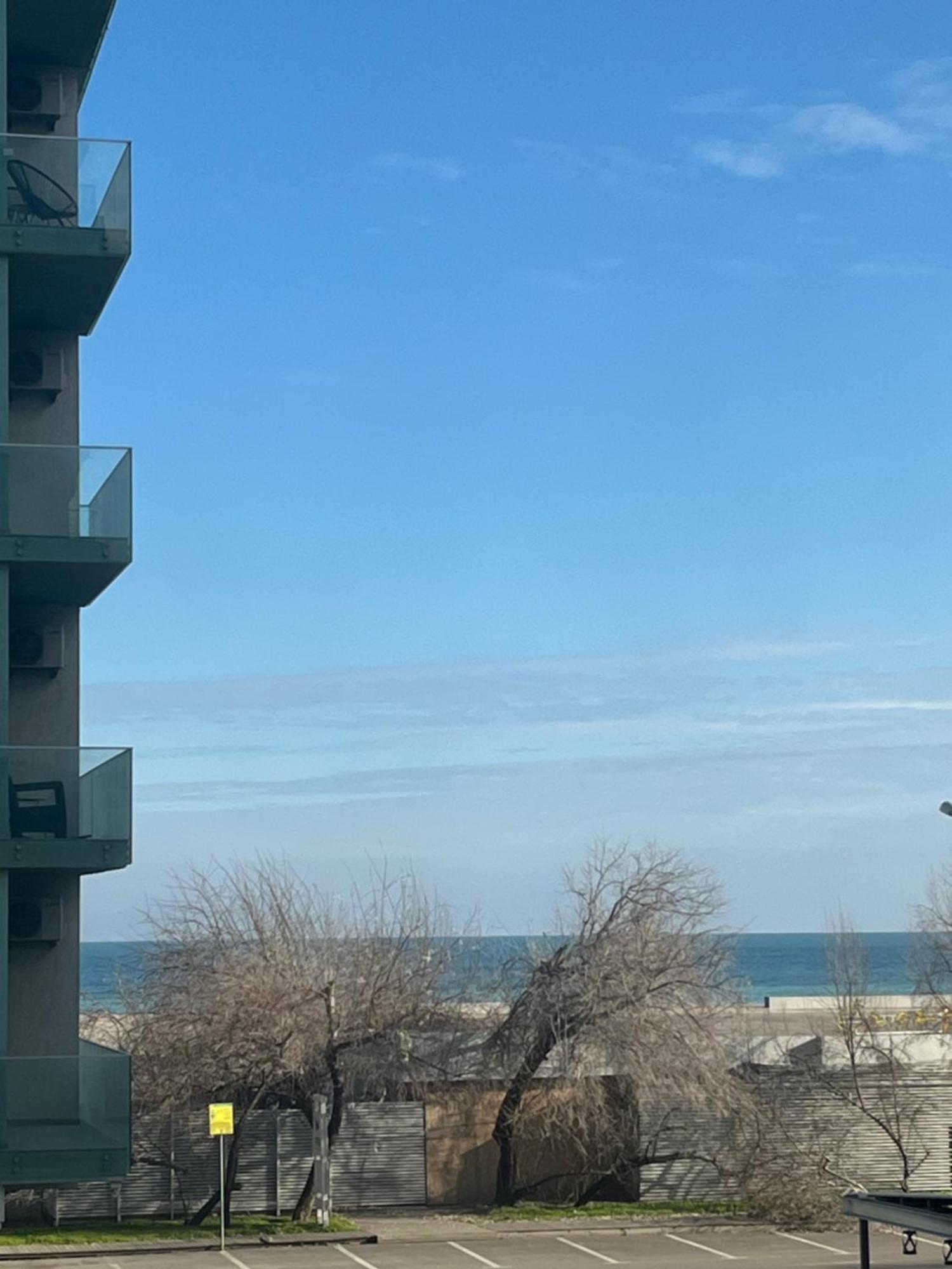 Cara 1 Min Walk To The Summerland Apartament Mamaia